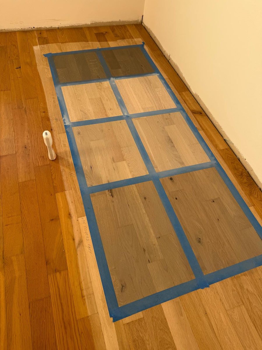 Parquet en lames larges en cours de pose